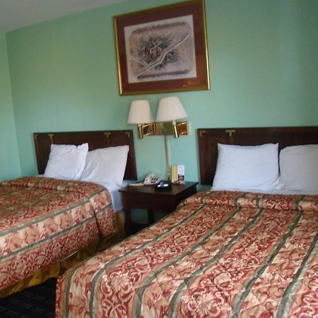 Budget Inn Mount Airy Rum bild