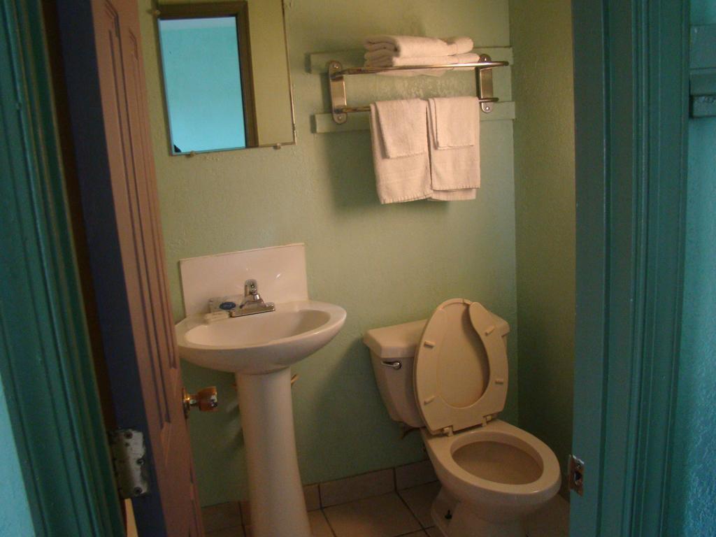 Budget Inn Mount Airy Rum bild